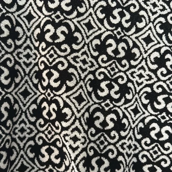 CROFT & Barrow womens sweater; size medium - Picture 2 of 5